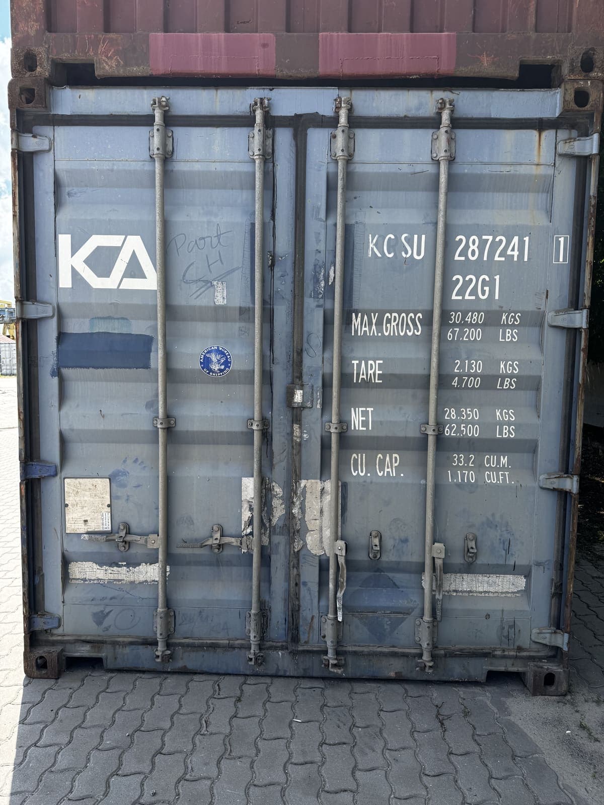 20ft Dry, вживаний — Двері вживаного 20-футового контейнера з табличкою CSC