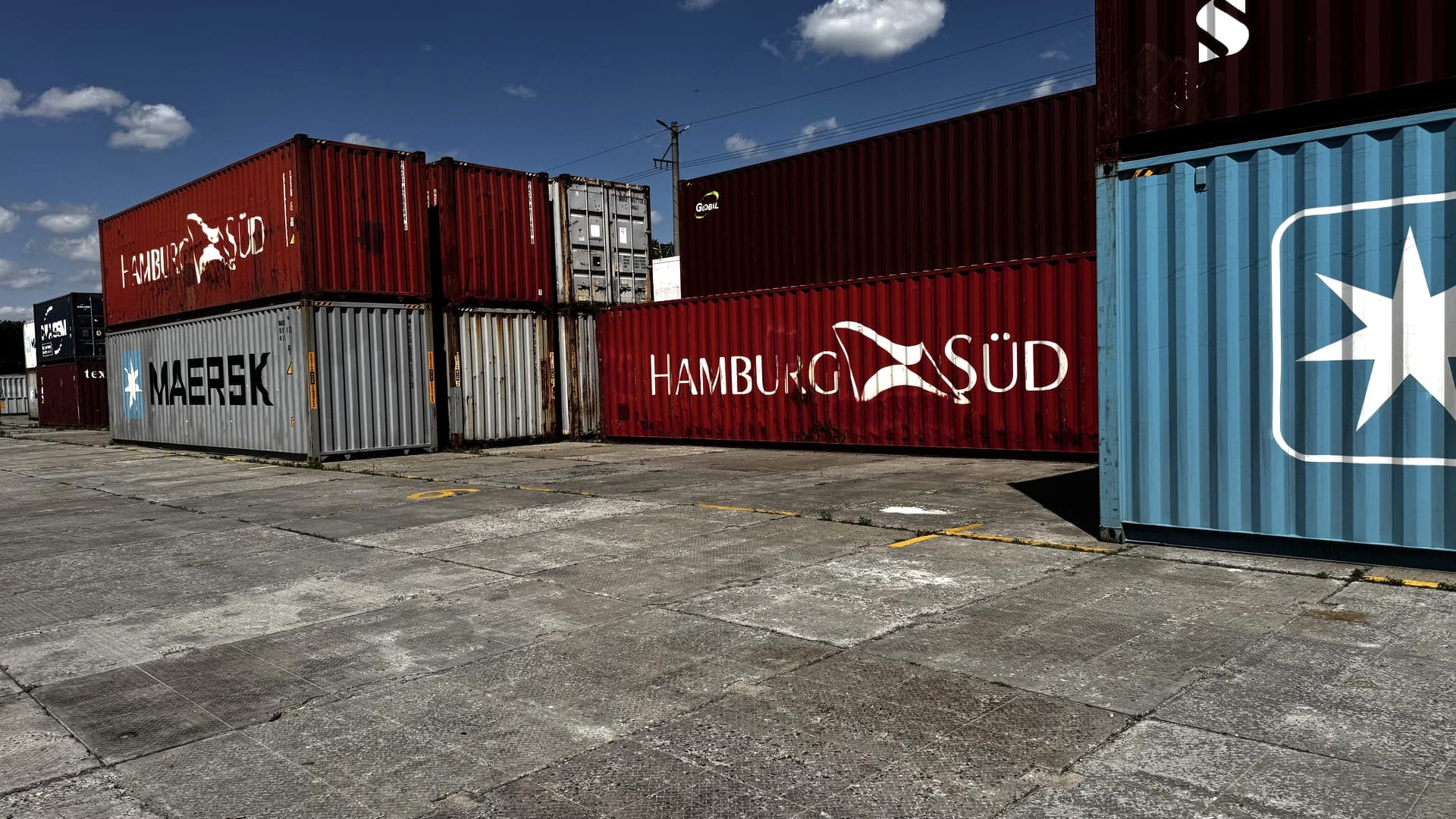 Контейнери Hamburg Süd збоку